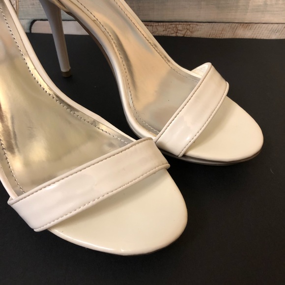 EUC Jennifer Lopez Beautiful White Classy Heels - Picture 4 of 7